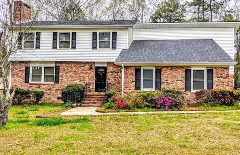 1 Hallmark Ln